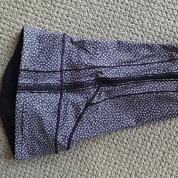 Lululemon leggings - Picture 7 of 13